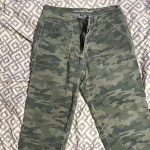 Universal Thread Green Camo Pants